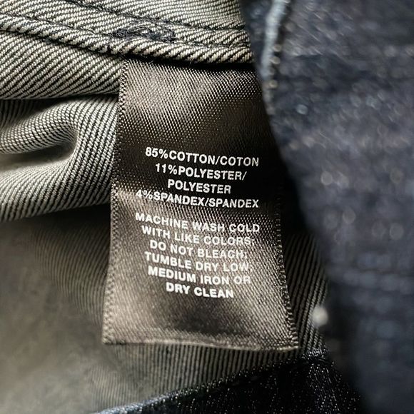 Lafayette 148 New York Mid Rise Flared Blue Jeans, size 4 - Picture 8 of 8